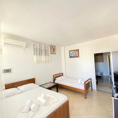 Star Hotel Ksamil